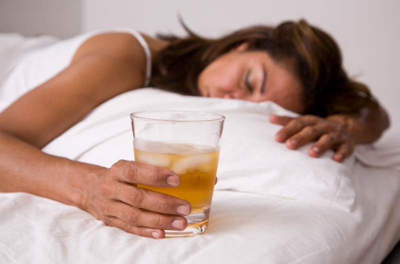 No-drinking-alcohol-before-bed for snoring