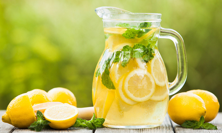 Homemade-Lemonade..01