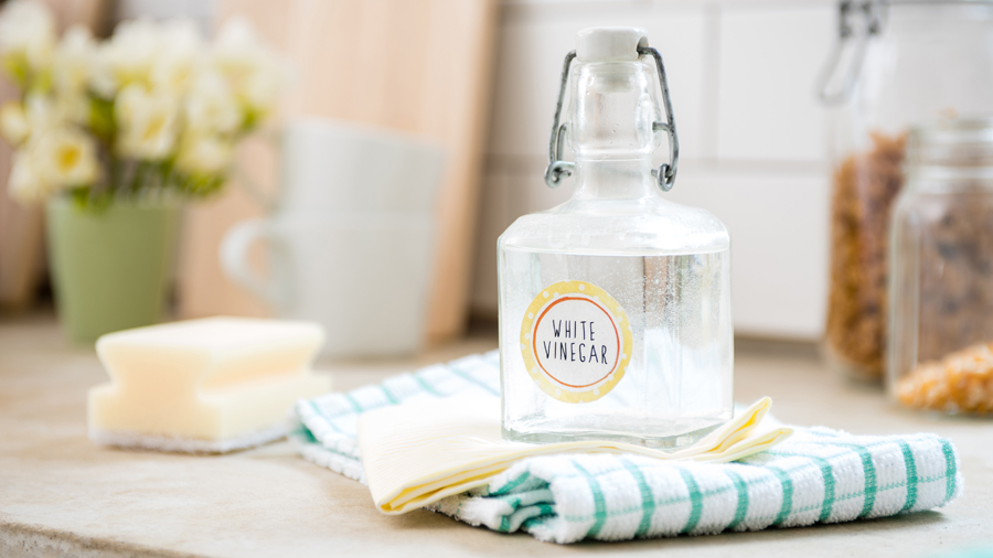 vinegar-cleaning-tips-hero